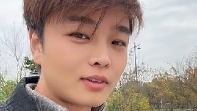 女人敢爱敢恨，就是不敢上称