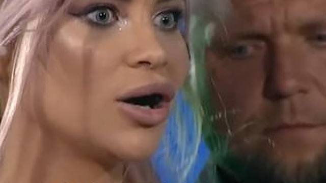 尤利娅气势占优但输出不稳，安娜稳扎稳打，最终靠精准一击制胜