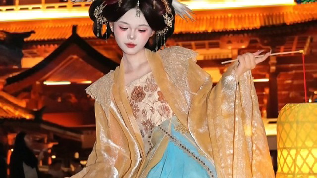 “你说神女只能看众生”