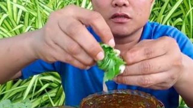 长菜芽鲜辣椒酱️小牛肚拼盘