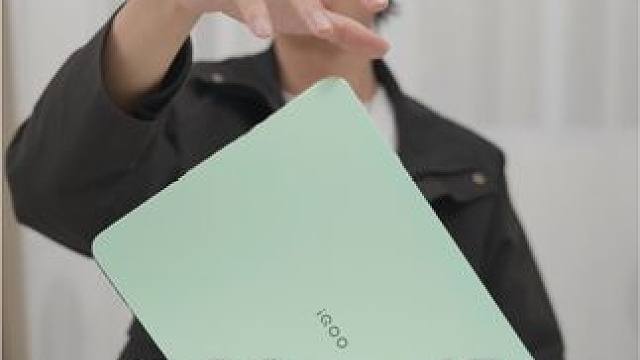 蛇形走位，听声辨位！微操大师已上线 用这个平板打游戏太上头了