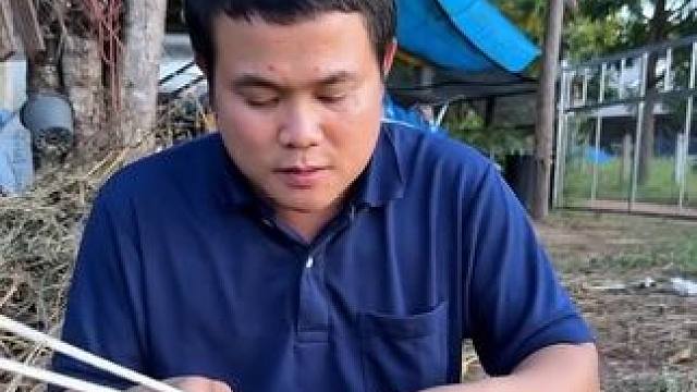 准备编一个买菜的小筐，削竹子的一个下午