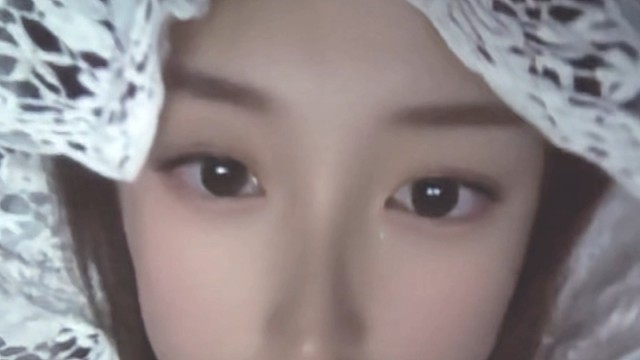 我用光了我所有的表情从人群仓皇逃走