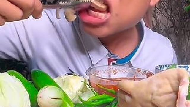 辣椒蘸水️水煮大猪肚