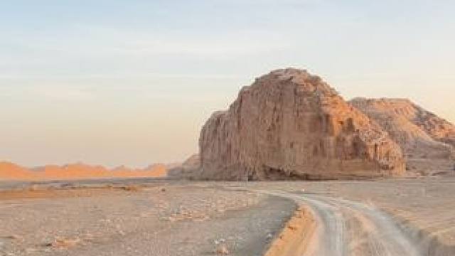 走了40年，终于到了独库公路