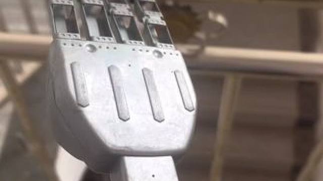 哪个坏人竟然偷袭奥特曼