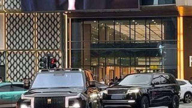 豪车街拍分享，这样一眼霸气的豪车你见过吗？