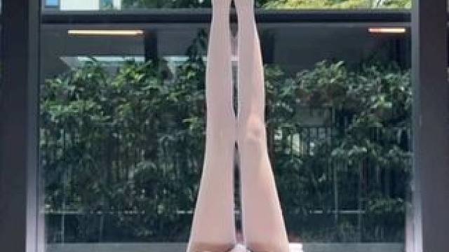 谁能拒绝一个会花腿的女朋友？