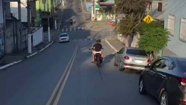 玩摩托车控车这么丝滑吗？