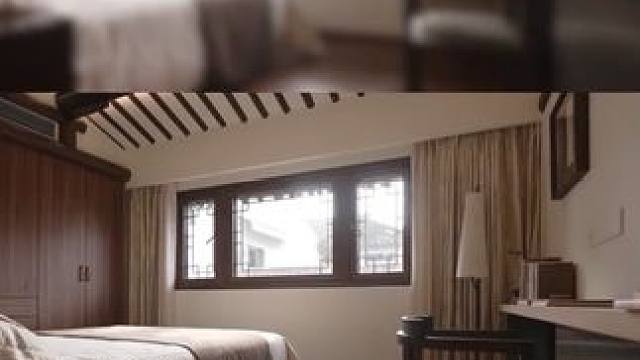 这是谁退休后的梦中情房？委托人张阿婆的专属卧室藏满巧思，出行便利，灯光自动跟随居住舒适度切换，定制书