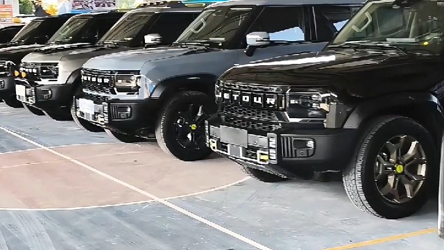 老钟汽车批发出口#捷途#奇瑞旅行者#长安#SUV#广州二手车#感谢官方推荐