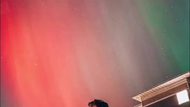 夜间创意自拍极光照技巧分享