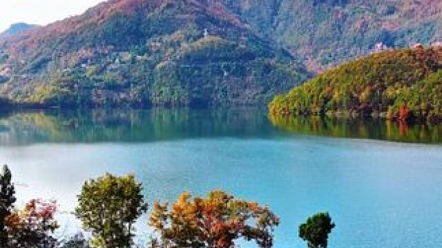 秋色未尽刚刚正好的白龙湖