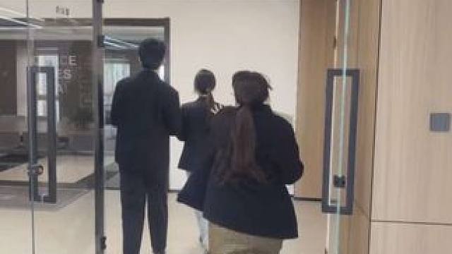 这次不是cos律师，这次是真律师！