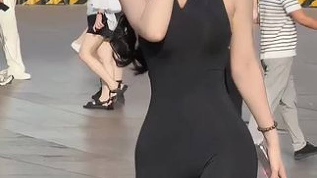 不听反方向的钟 想做什么就冲