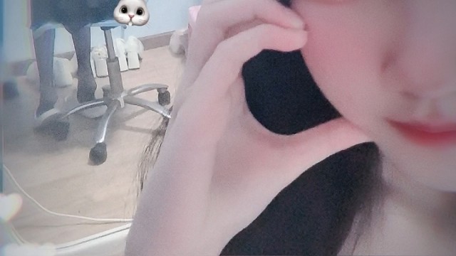 那天过后我不再幼稚也改掉了我那恶心的执着。