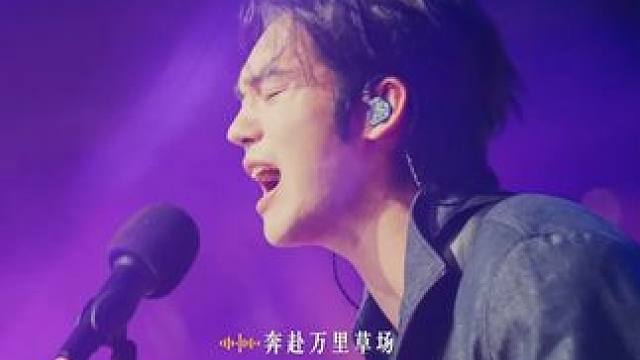 一首献给草原的史诗。每一句吟唱，都充满了对天地的敬畏与对生命的赞颂。