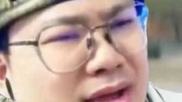 不装了，我摊牌啦