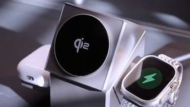 充满科技感的充电方式，苹果全家桶也可以满足