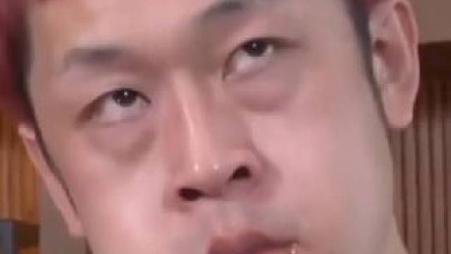 三个大胃王同时挑战中国厨师，厨师该怎么办呢。