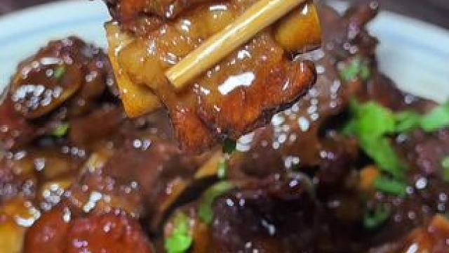 在家里做红烧排骨的方法