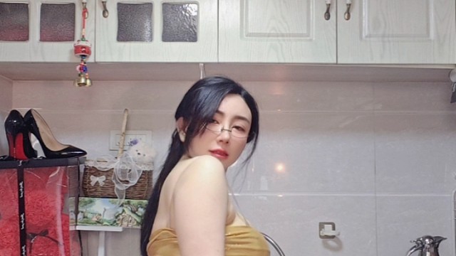 两房金灿灿，一定闪金光