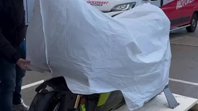 兰博基尼联名杜卡迪