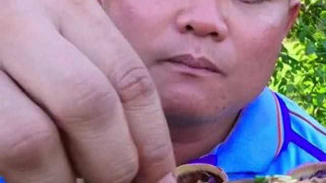 带大老婆一起吃️剁椒蘸水大田螺