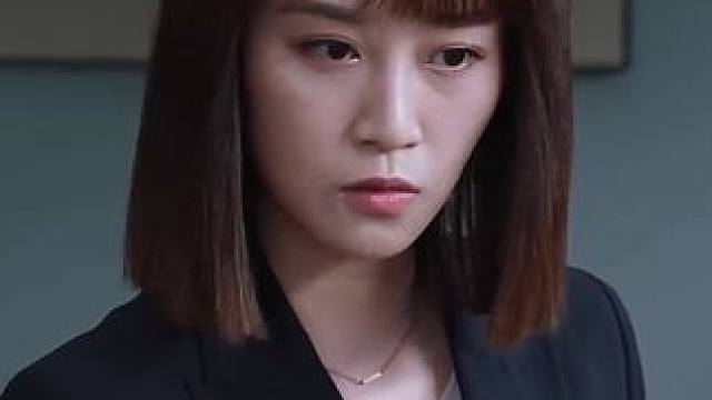 看到最后那一句笑不活了哈哈哈