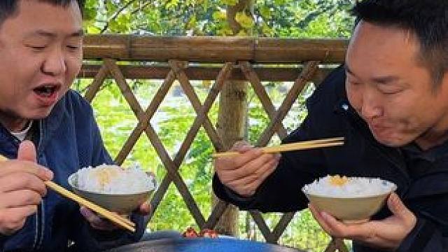 出太阳了心情好必须要炖一锅三鲜，下饭吃才叫爽啊