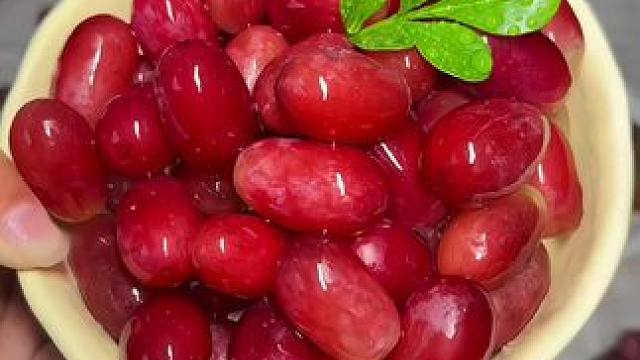 脆甜脆甜的口感，没有籽！一口一个根本停 不下来