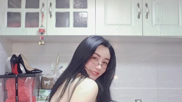 紫气东来~蟒袍加身