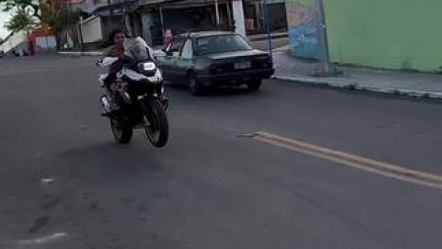 这是中国“宝马”宝马是宝马，轮胎是轮胎