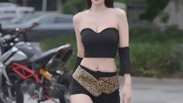 扇你巴掌的时候要问我手疼不疼