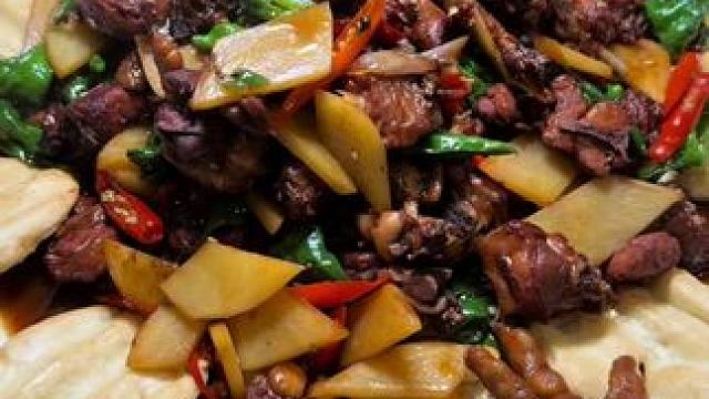 在长江路【台庄辣子鸡羊肉汤】活动来喽
