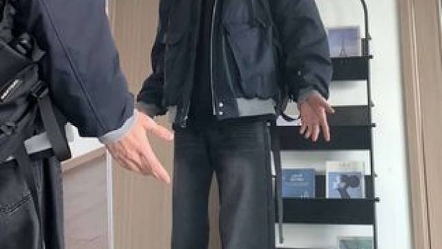 卫衣夹棉棒球服棉服才是男大冬季穿搭标准