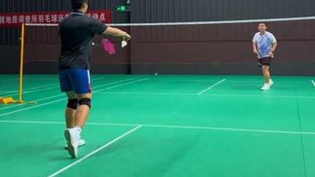 膝盖有伤、怕凉的朋友，运动时可以配带护膝