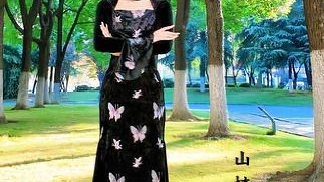 “你是一只飞鸟 飞上我的树梢”