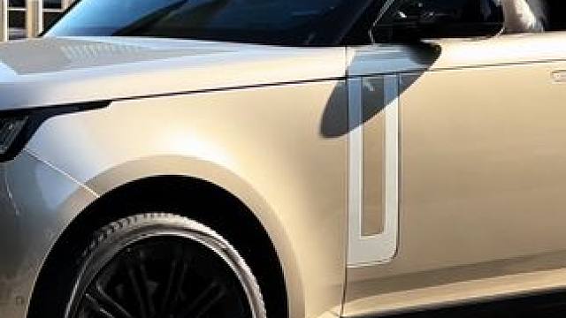 虎行天下，一路相随，路虎揽胜大哥和爱人打卡杭州万象城 #