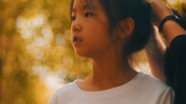 是不需要任何美颜滤镜也看不出一丝疲倦的年纪，希望这些孩子们可以永远那么无忧无虑 肆无忌惮的简单而快乐