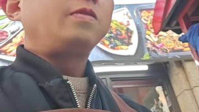 再难也要坚持做我的羊肉 哪怕摆摊也好