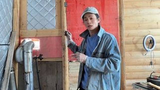 挑战零下40度阿勒泰荒野建造庇护所独居100天