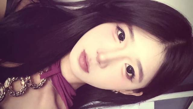 清冷纯欲天花板～夹心宝宝