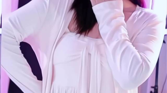 怀念最初 拘谨中带着温柔