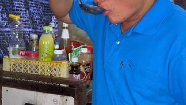 池塘里的大鱼和苦瓜藤一起炖