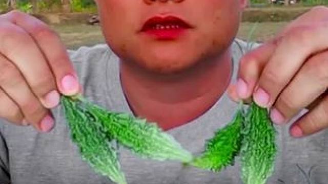 小赖苦瓜小米辣碎️凉拌大虾