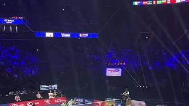 恭喜“圣坛”组合夺得首枚个人世锦赛冠军 “没有战术，没有打法，没有技巧，只有进攻，再进攻