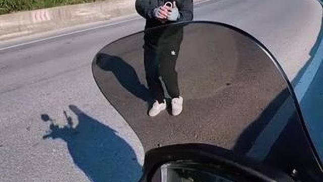 时间教会了我两样东西，珍惜该珍惜的，放弃该放弃的！