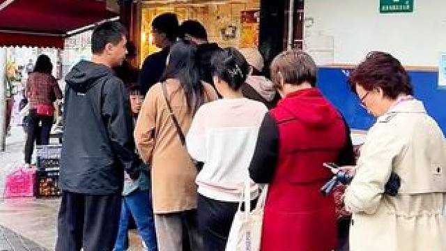 水丰路三巨头，本地人排队也要吃的店，到底味道怎么样？