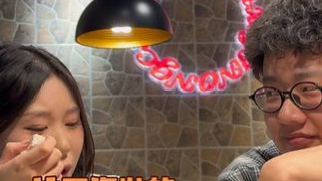 越来越懂为什么悦悦对我奶奶这么好了！她这对她奶奶感情太深了